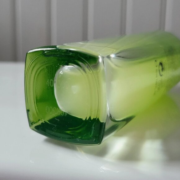 Lancome Energie de Vie The Smoothing & Glow Boosting Liquid Care 1.6 oz - Picture 3 of 5